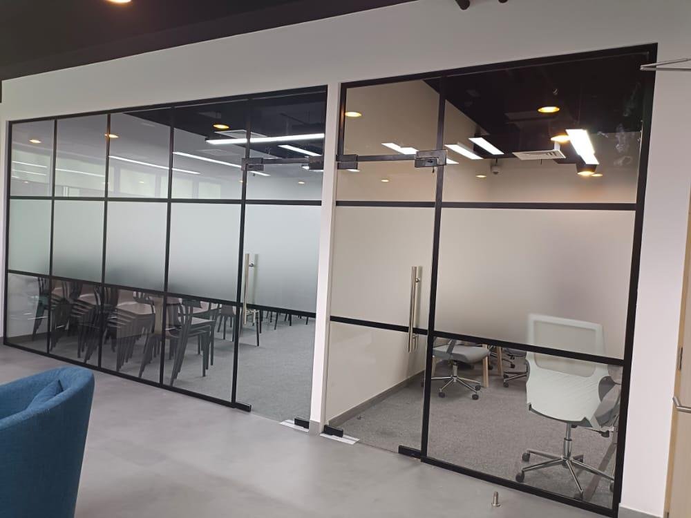 Office Glass partition - glass partition dubai - glass partition wall